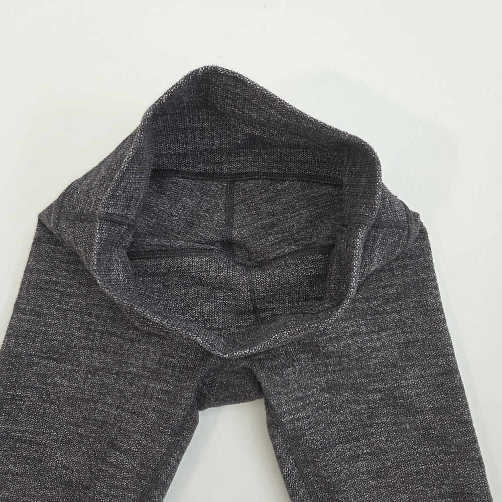 LULULEMON Wunder Under Heather Grey Variegated Knit Leggings Size 4 - Picture 10 of 13